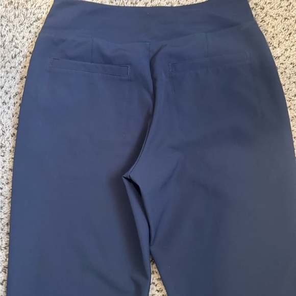 Athleta Endless High Rise Pant Textured, stretch fabric in a tapered fit navy 4 - Picture 9 of 10